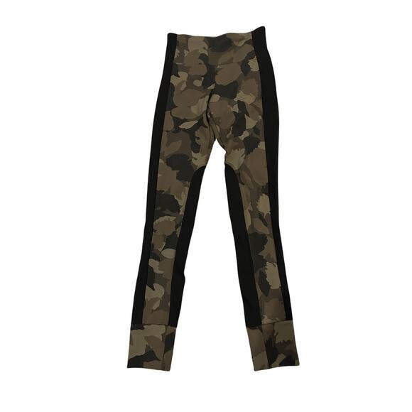 Athleta Camo Blocked Leggings XXS High Rise Zip Pocket Stretch Fit - Picture 1 of 3